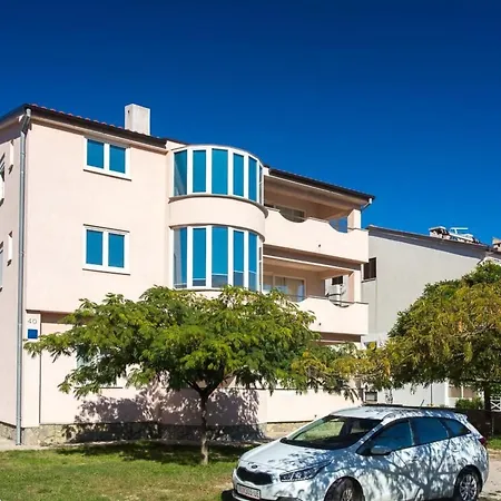 公寓 Zic-mrakovcic Br-2 S2 K2 Ohne Balkon By Interhome *